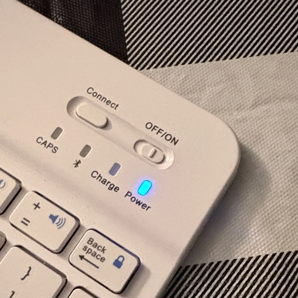 White Tablet Keyboard